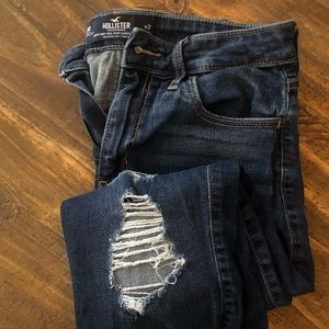 Hollister curvy crop Jean